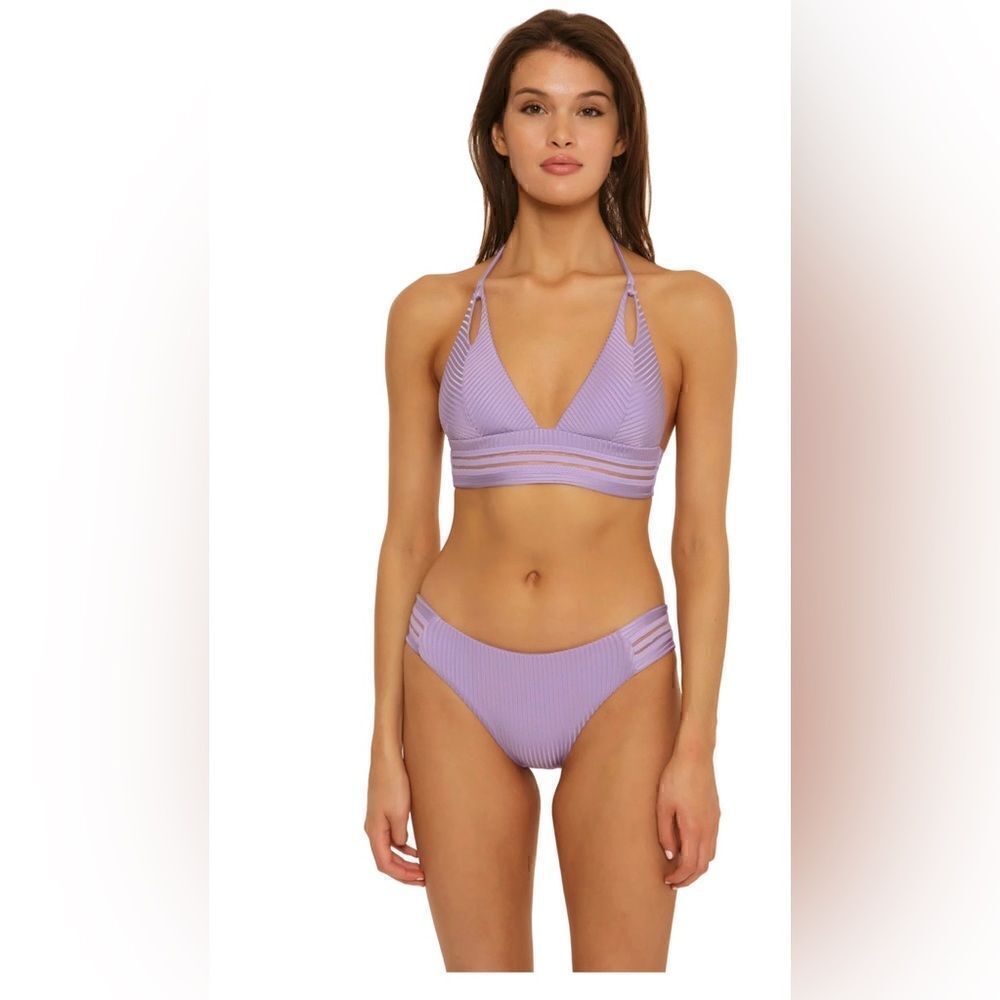 ISABELLA ROSE
Wide Halter Banded Bikini Top
